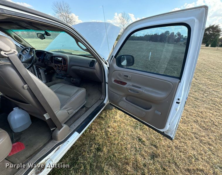 image for item DU9492 2002 Toyota Tundra Access Cab pickup truck