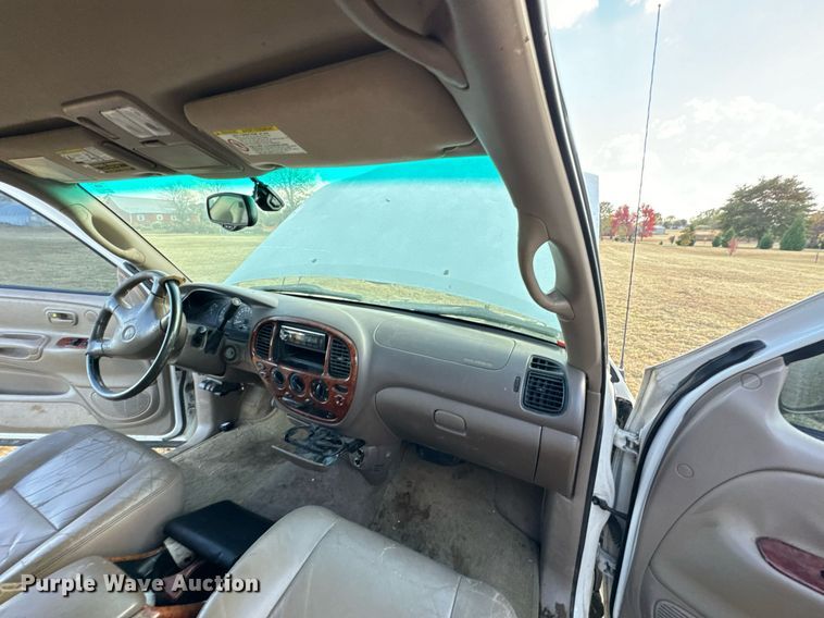 image for item DU9492 2002 Toyota Tundra Access Cab pickup truck