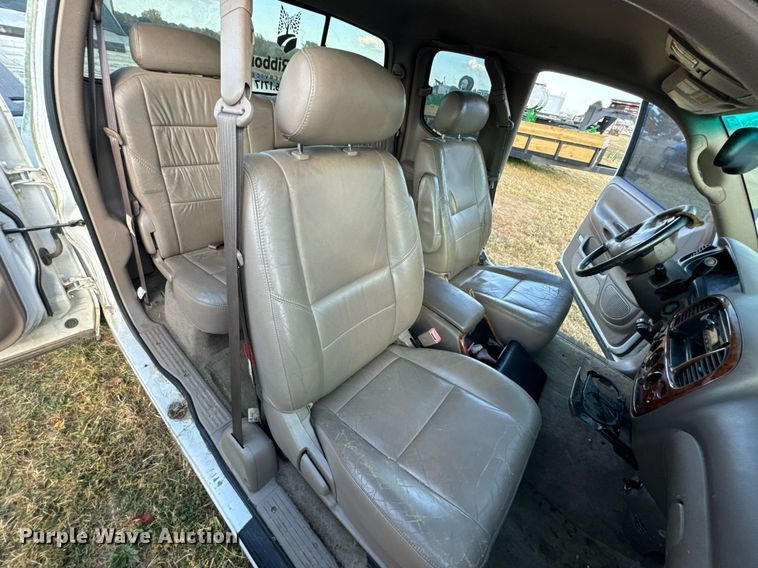 image for item DU9492 2002 Toyota Tundra Access Cab pickup truck