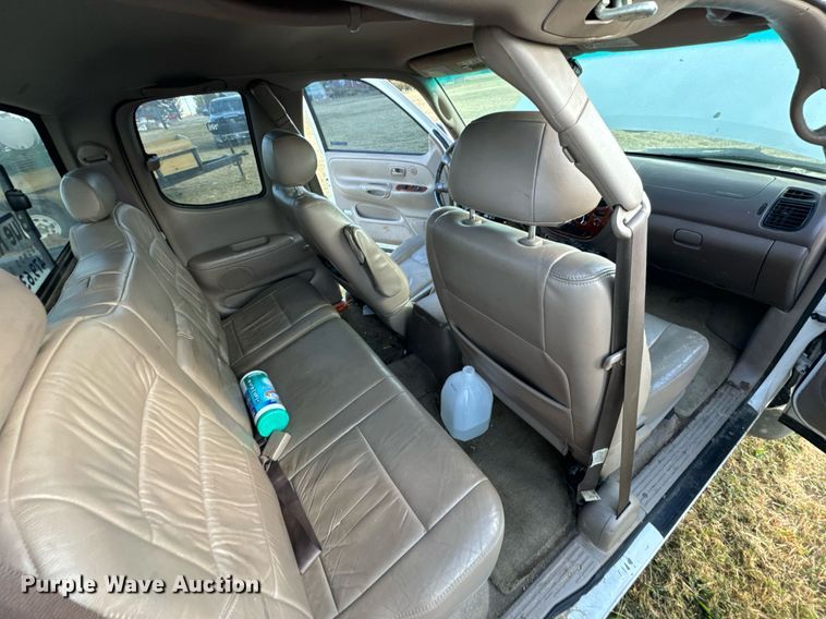 image for item DU9492 2002 Toyota Tundra Access Cab pickup truck