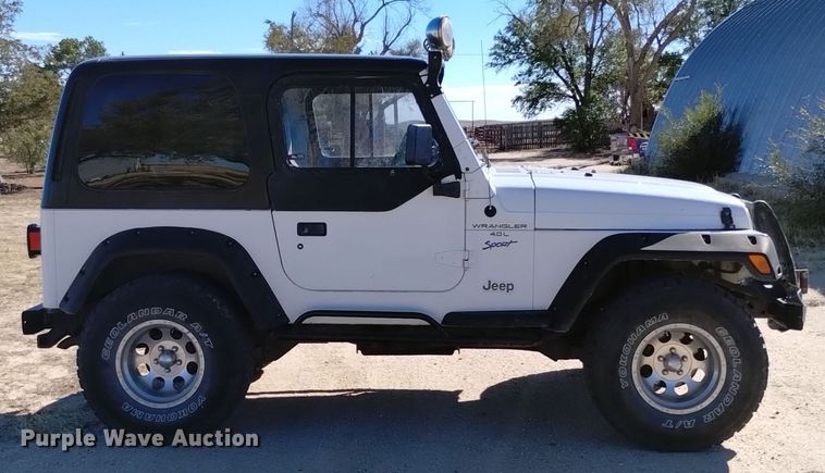 image for item DV6547 1997 Jeep Wrangler Sport SUV