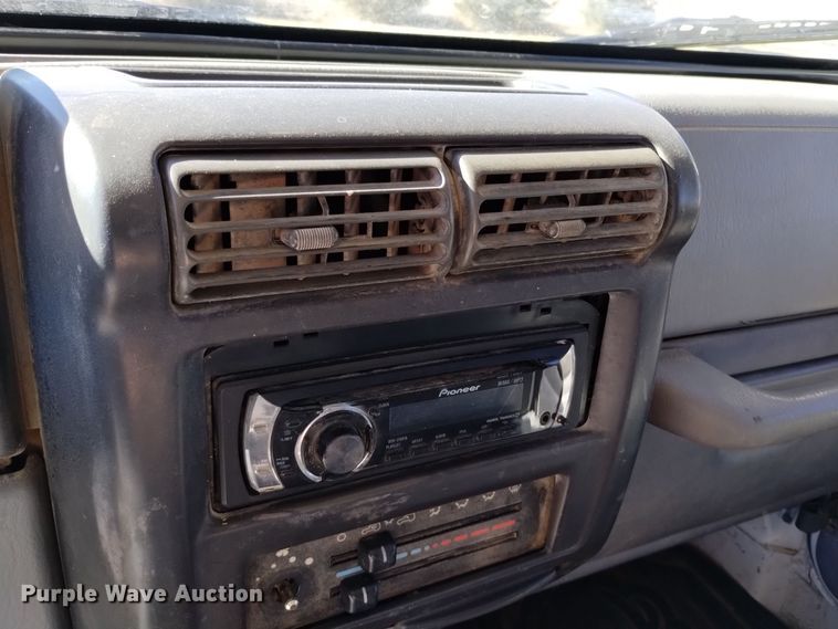 image for item DV6547 1997 Jeep Wrangler Sport SUV