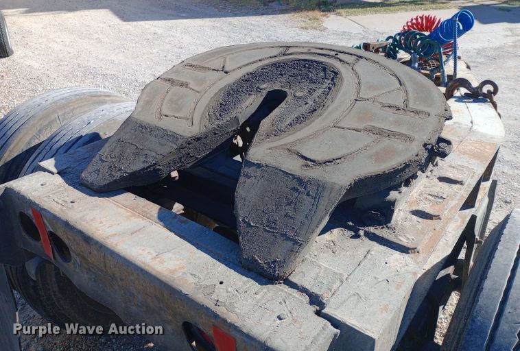 image for item DW0803 1985 Fruehauf EL FI trailer dolly