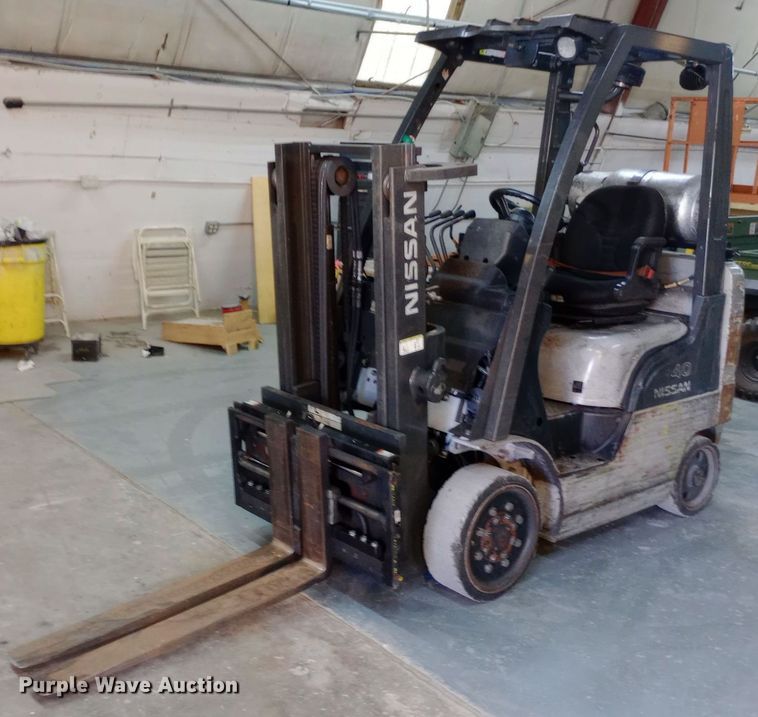 image for item DW0805 Nissan 40 forklift