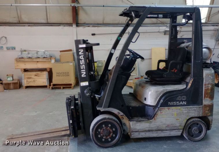 image for item DW0805 Nissan 40 forklift