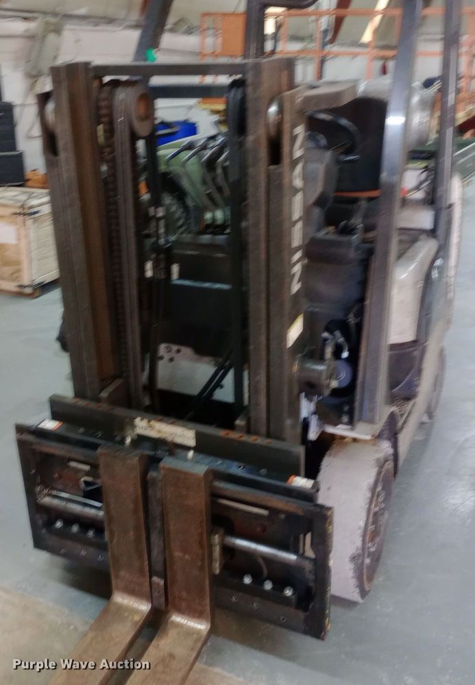 image for item DW0805 Nissan 40 forklift