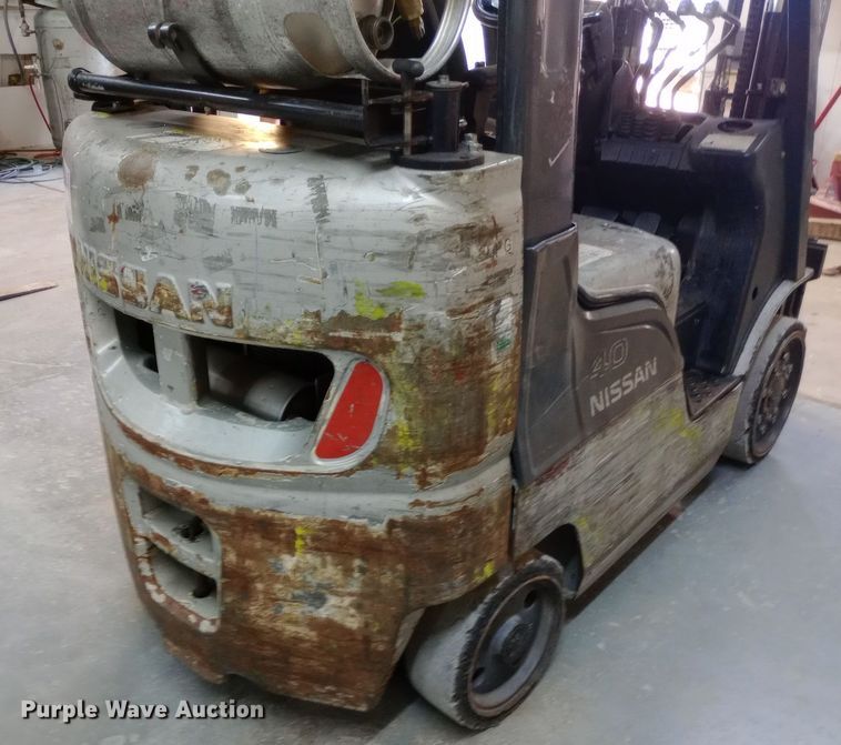 image for item DW0805 Nissan 40 forklift