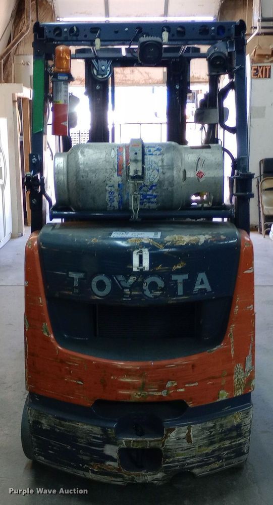image for item DW0806 Toyota 8FGCU25 forklift