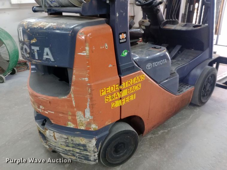 image for item DW0806 Toyota 8FGCU25 forklift