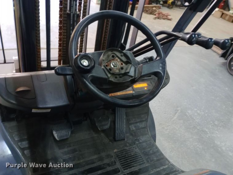 image for item DW0806 Toyota 8FGCU25 forklift