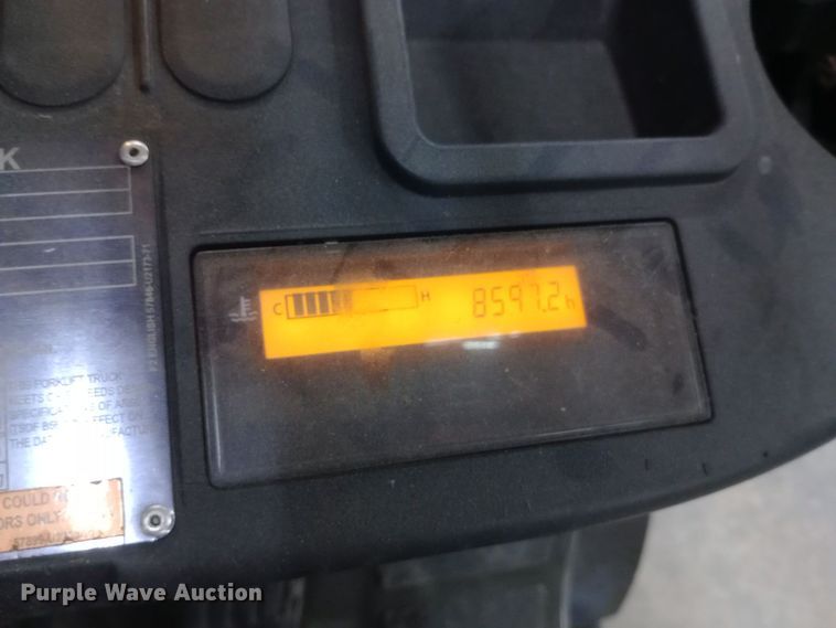 image for item DW0806 Toyota 8FGCU25 forklift