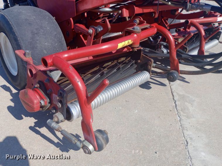 image for item DW0815 Toro  Greenmaster 3250D reel mower