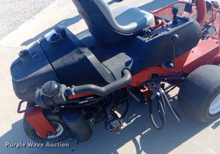 image for item DW0815 Toro  Greenmaster 3250D reel mower