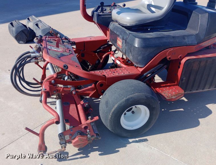 image for item DW0815 Toro  Greenmaster 3250D reel mower