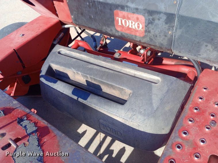 image for item DW0815 Toro  Greenmaster 3250D reel mower