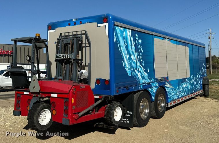 image for item DW2345 2005 Hackney delivery trailer