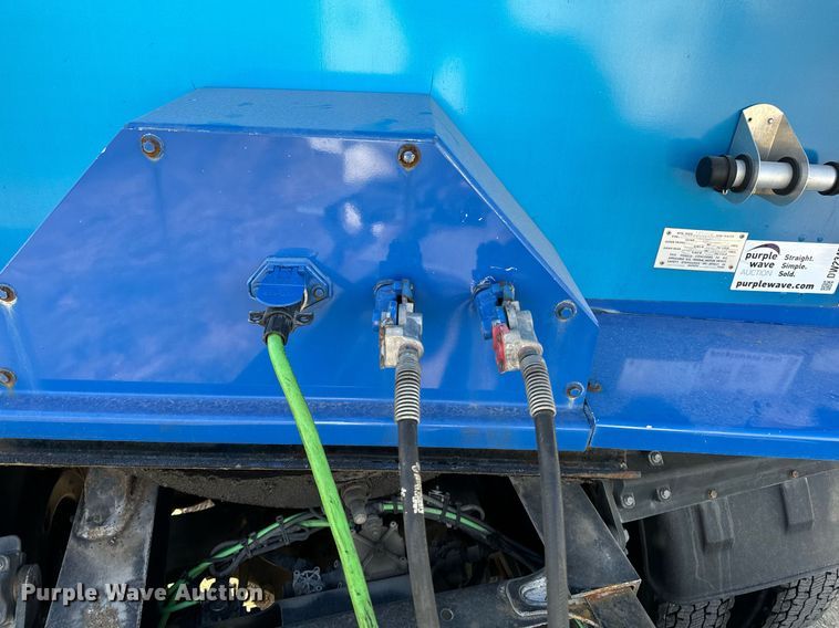 image for item DW2345 2005 Hackney delivery trailer