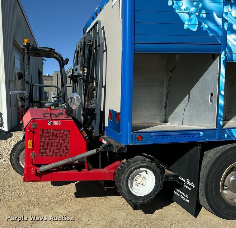 image for item DW2345 2005 Hackney delivery trailer