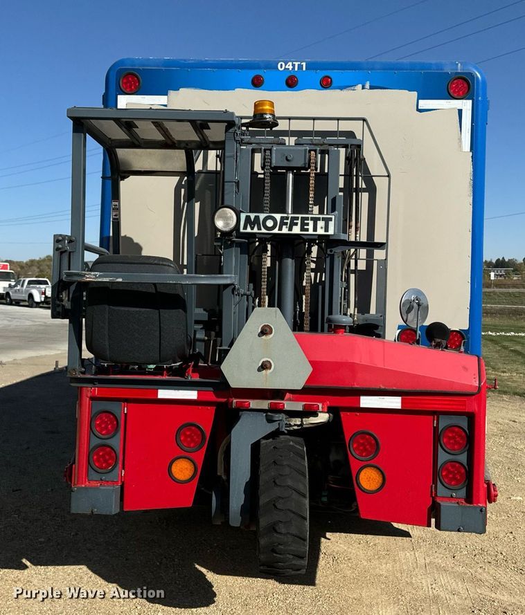 image for item DW2345 2005 Hackney delivery trailer