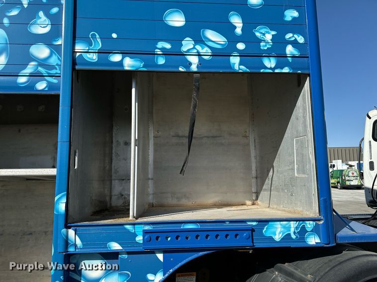 image for item DW2345 2005 Hackney delivery trailer