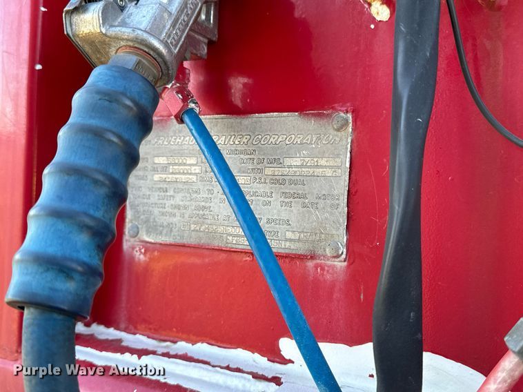 image for item DW2346 1992 Fruehauf FB8-NT2-45N dry van trailer