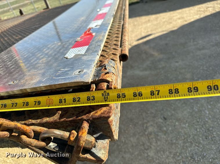 image for item DW2346 1992 Fruehauf FB8-NT2-45N dry van trailer