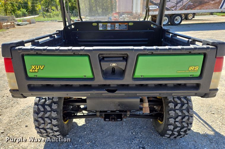 image for item DW2501 2013 John Deere 825 utility vehicle