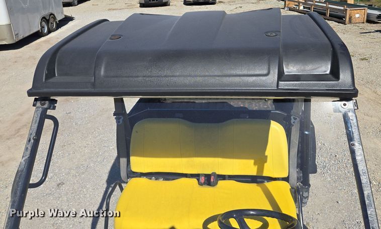 image for item DW2501 2013 John Deere 825 utility vehicle