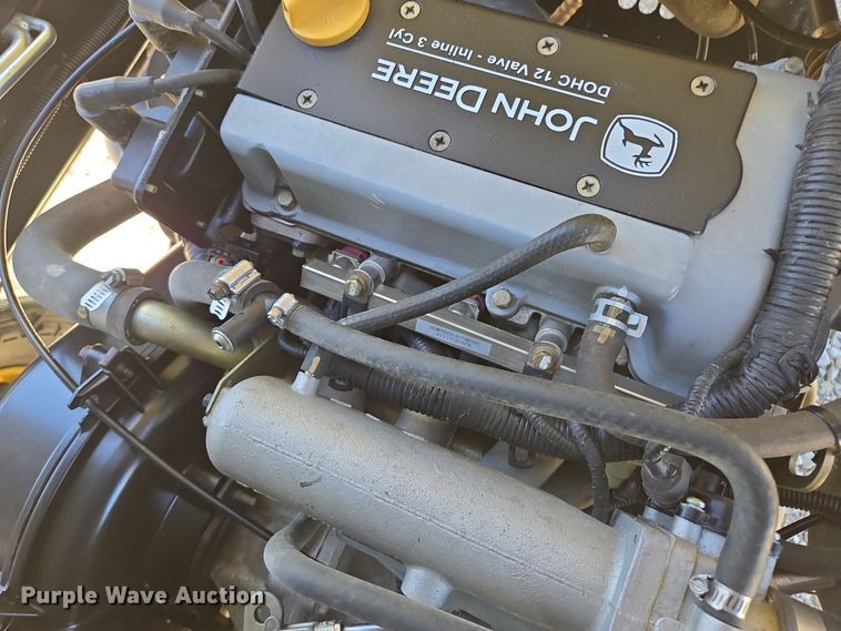 image for item DW2501 2013 John Deere 825 utility vehicle