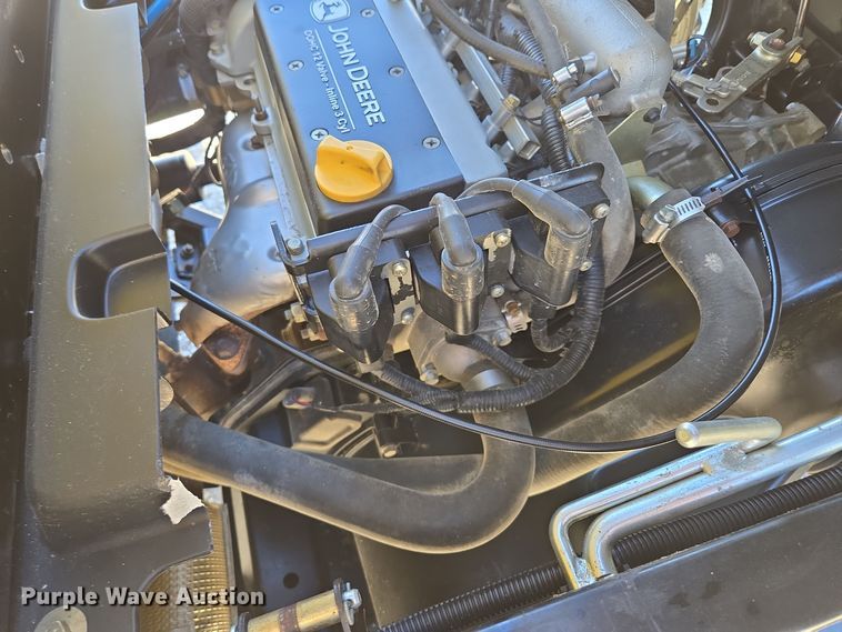 image for item DW2501 2013 John Deere 825 utility vehicle