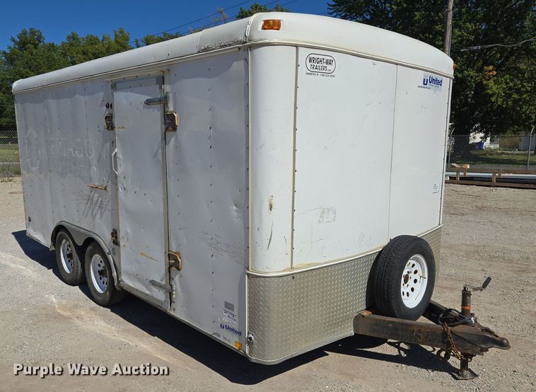 image for item DW2502 2008 United Expressline enclosed cargo trailer