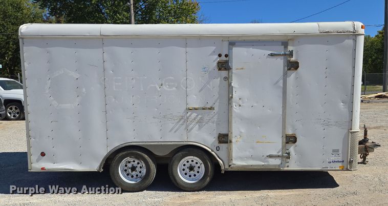 image for item DW2502 2008 United Expressline enclosed cargo trailer