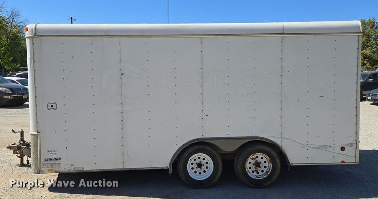 image for item DW2502 2008 United Expressline enclosed cargo trailer