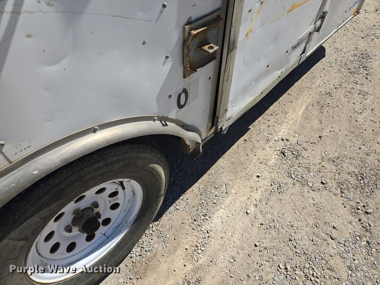 image for item DW2502 2008 United Expressline enclosed cargo trailer