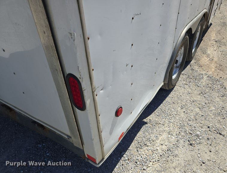 image for item DW2502 2008 United Expressline enclosed cargo trailer