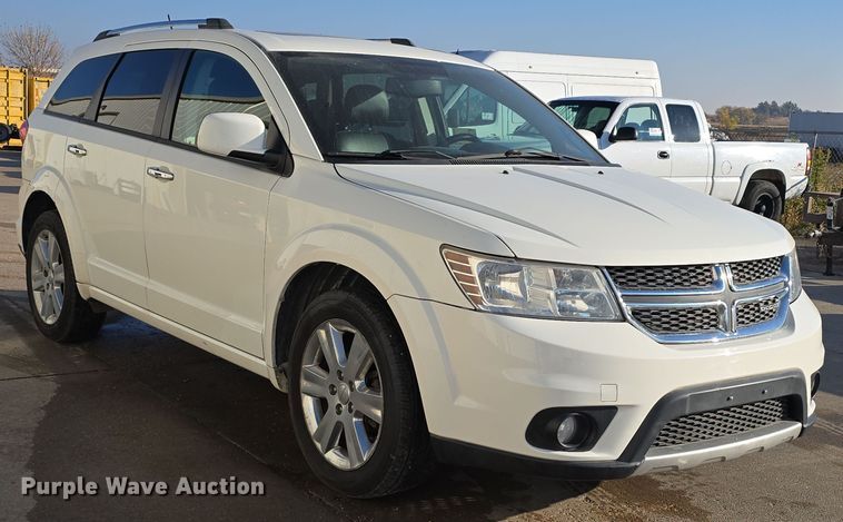 image for item DW3850 2011 Dodge Journey R/T SUV