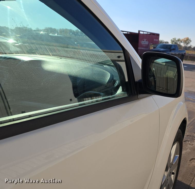 image for item DW3850 2011 Dodge Journey R/T SUV