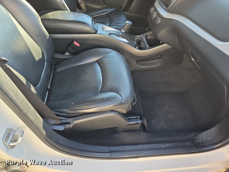 image for item DW3850 2011 Dodge Journey R/T SUV