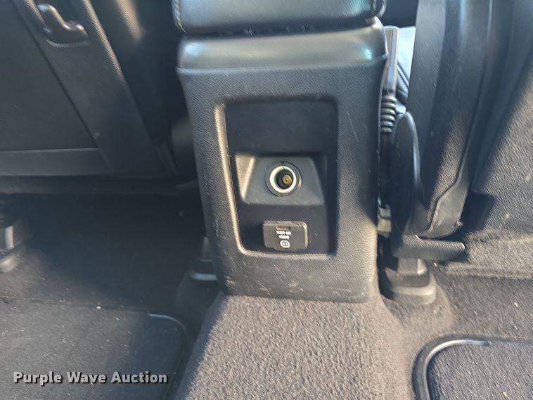 image for item DW3850 2011 Dodge Journey R/T SUV