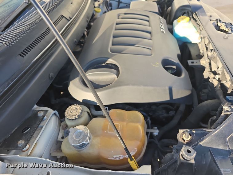 image for item DW3850 2011 Dodge Journey R/T SUV