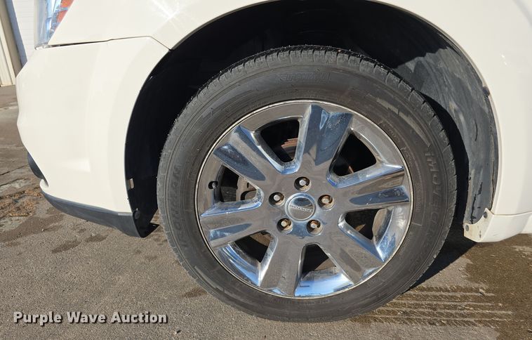 image for item DW3850 2011 Dodge Journey R/T SUV