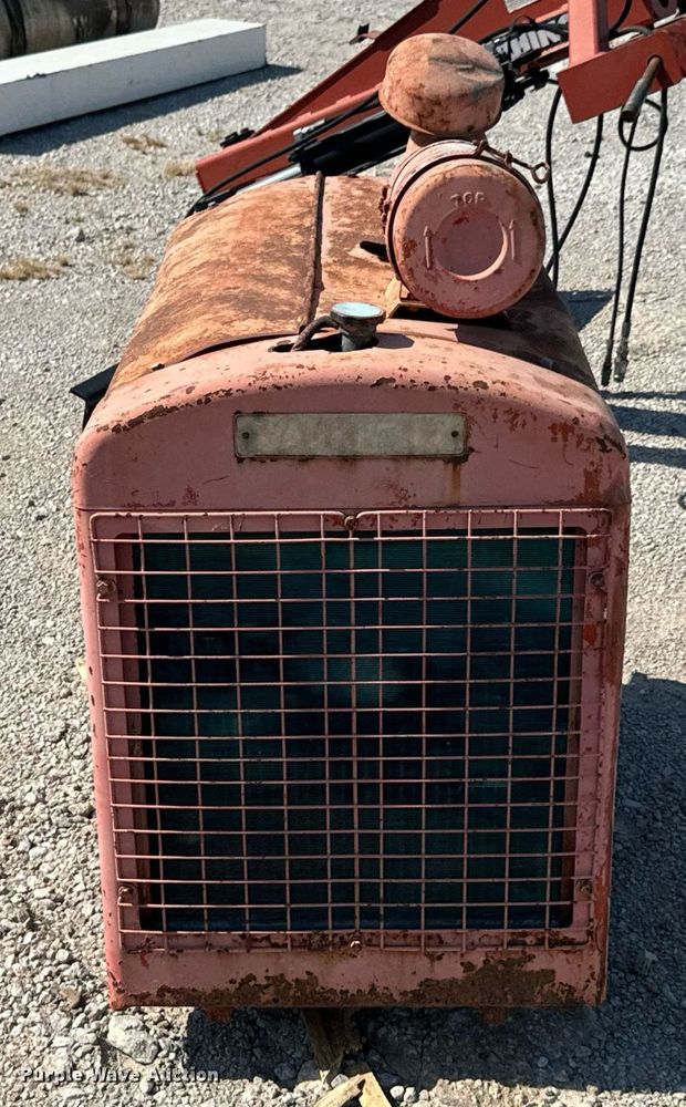 image for item DX1438 Waukesha VR6155U engine