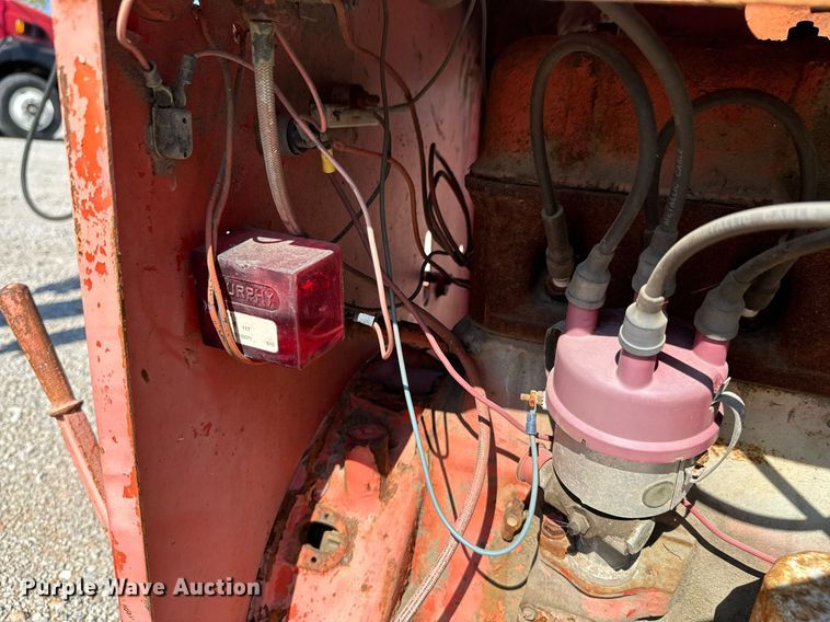 image for item DX1438 Waukesha VR6155U engine