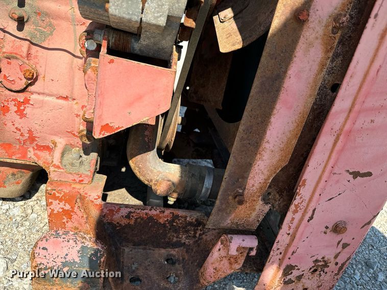 image for item DX1438 Waukesha VR6155U engine