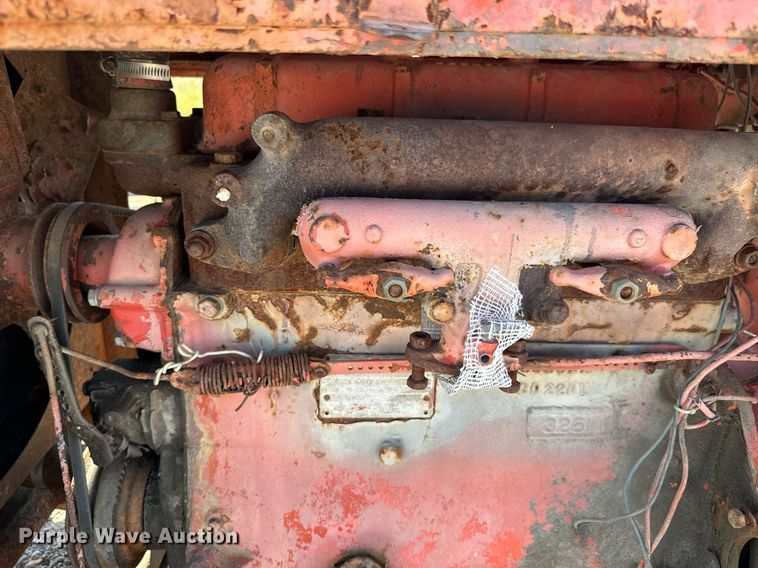 image for item DX1438 Waukesha VR6155U engine