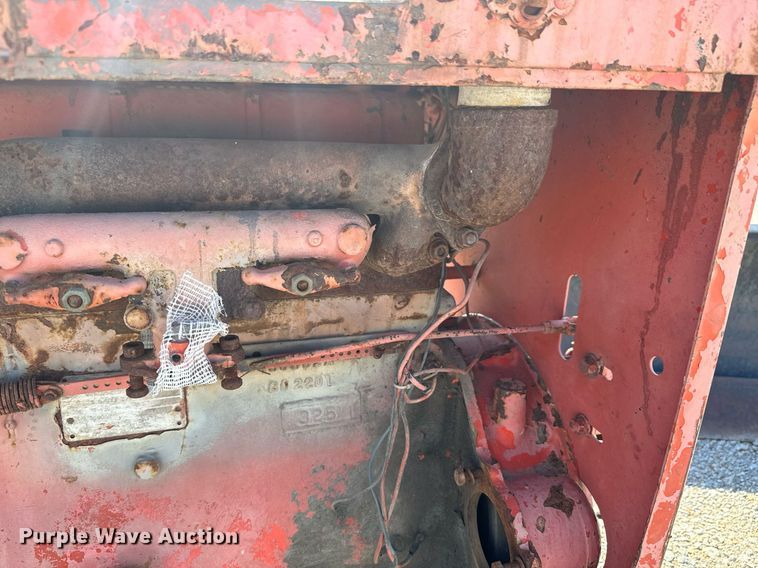 image for item DX1438 Waukesha VR6155U engine