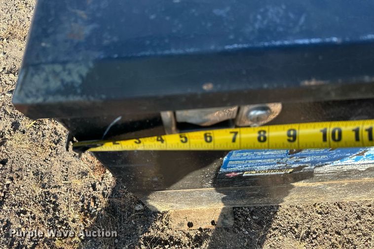 image for item DX3714 L-shaped auxiliary fuel tank 