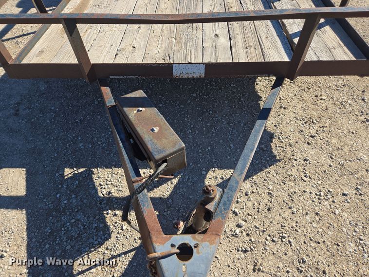 image for item EE7846 1997 Eagle utility trailer