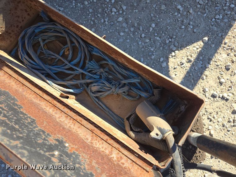 image for item EE7846 1997 Eagle utility trailer