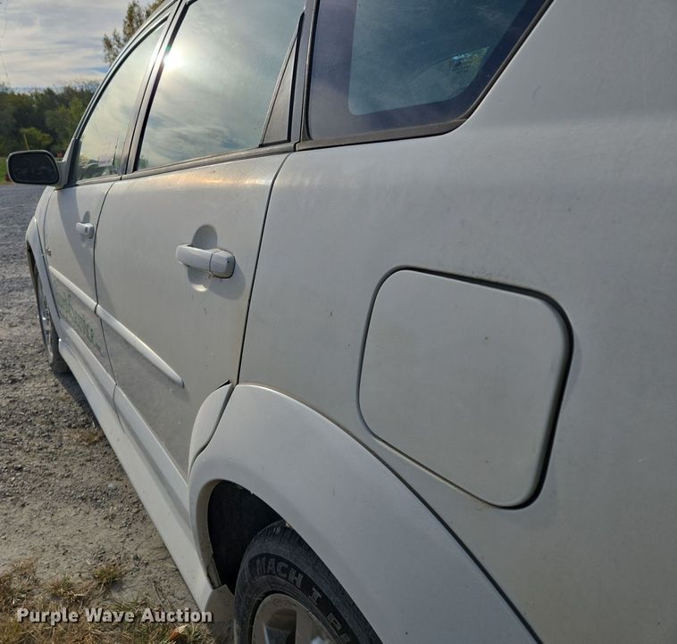 image for item EE8609 2007 Pontiac  Vibe  SUV